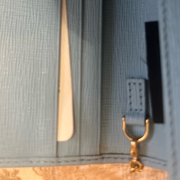 Fendi Vitello Elite Flower Wallet on Chain - EUC includes COA - Picture 6 of 14